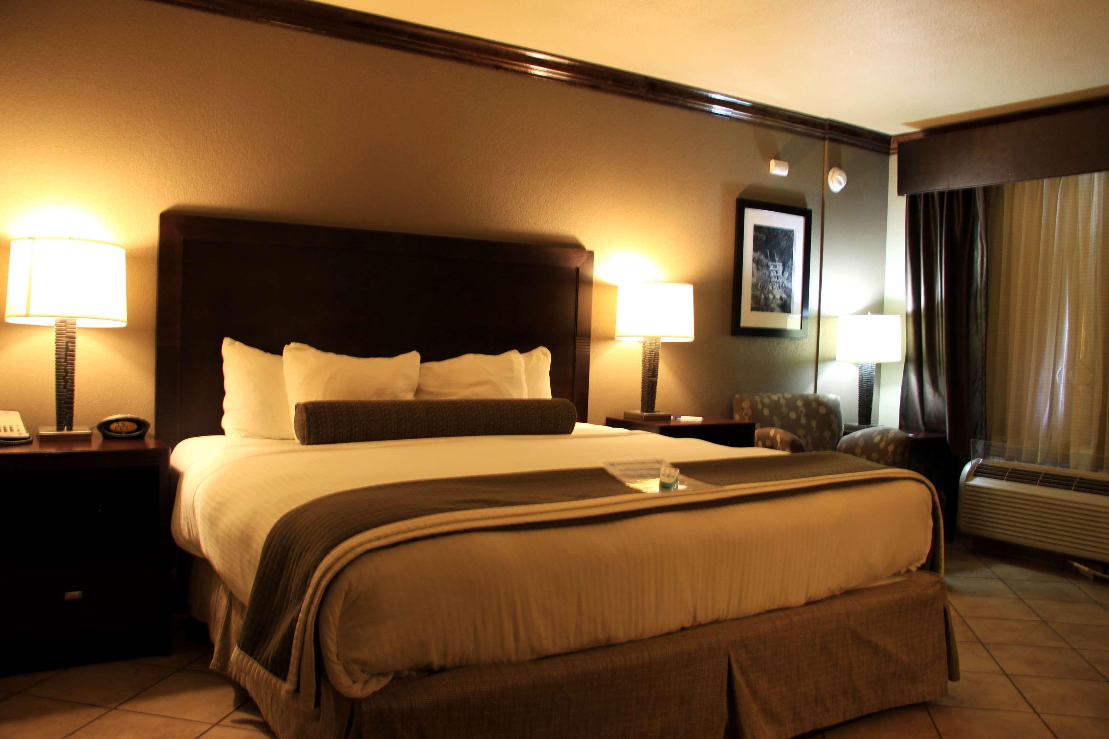 Best Western Plus Raton Hotel Ngoại thất bức ảnh