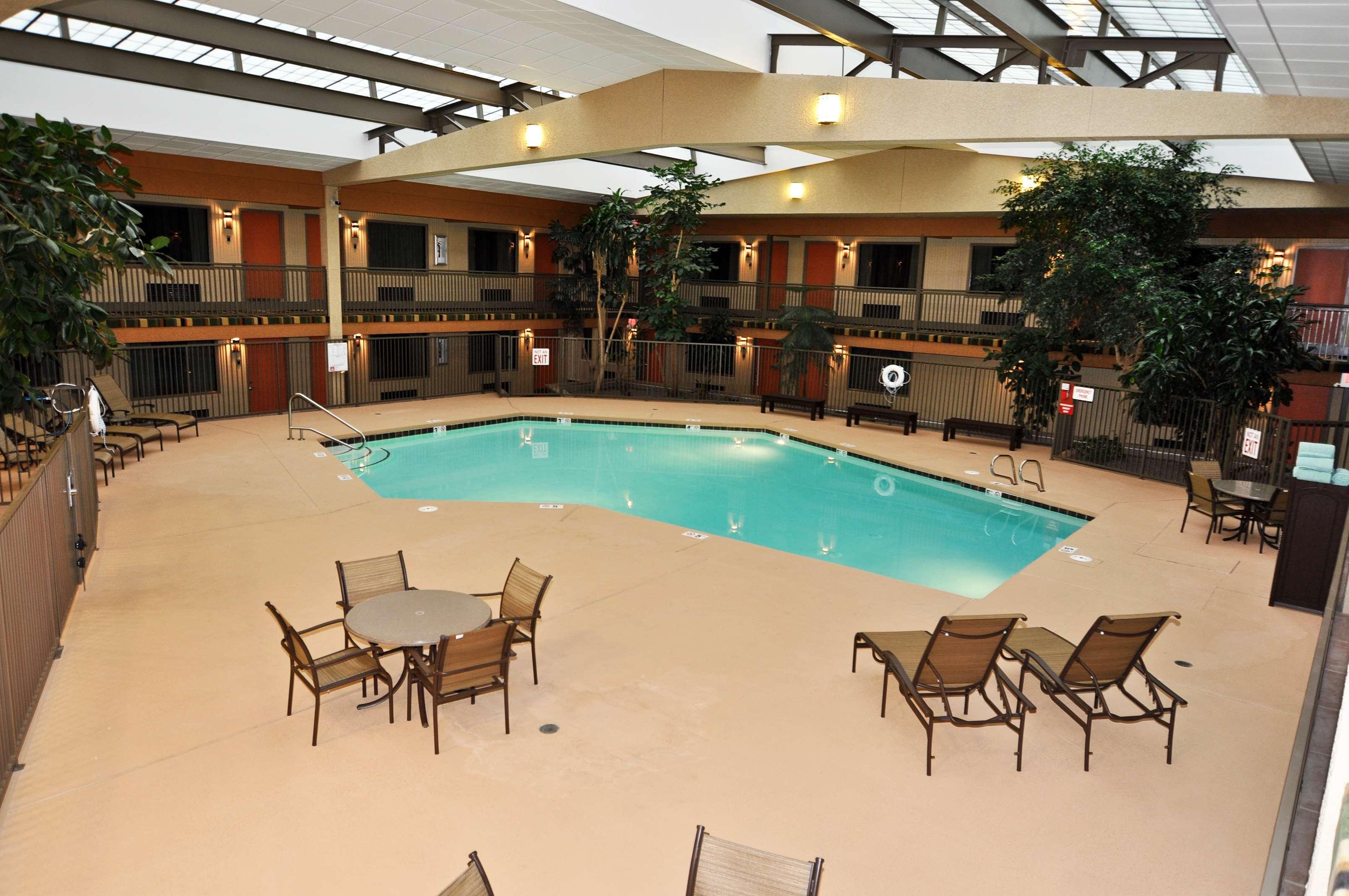 Best Western Plus Raton Hotel Ngoại thất bức ảnh